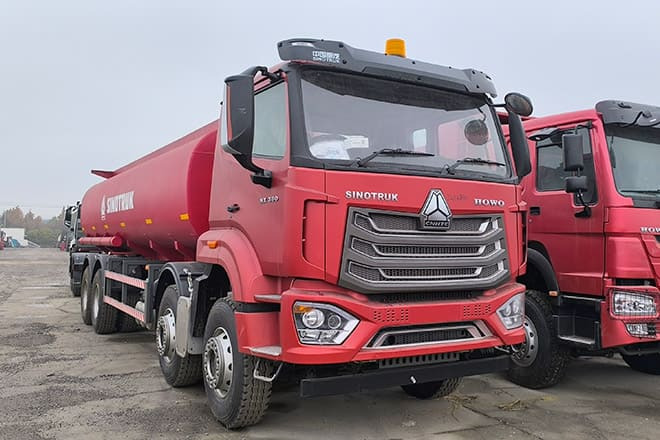 SINOTRUK Howo NX380 Diesel Tanker Truck for Sale in Tanzania - Kamion cisterna: slika 3 SINOTRUK Howo NX380 Diesel Tanker Truck for Sale in Tanzania - Kamion cisterna: slika 3