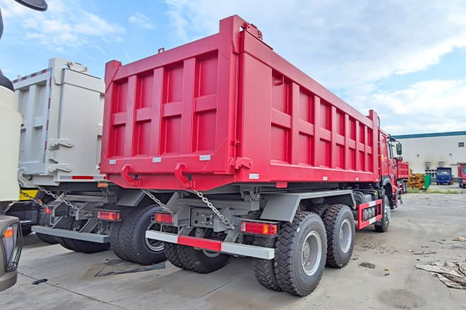 SINOTRUK New Sinotruk Howo 340 Tipper Trucks for Sale in Mali - Istovarivač: slika 3 SINOTRUK New Sinotruk Howo 340 Tipper Trucks for Sale in Mali - Istovarivač: slika 3