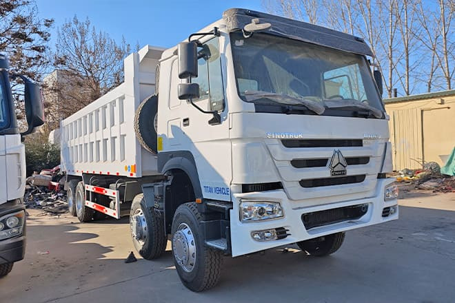 SINOTRUK Sinotruk Howo 371 8x4 Dump Truck for Sale in Libya - Istovarivač: slika 1 SINOTRUK Sinotruk Howo 371 8x4 Dump Truck for Sale in Libya - Istovarivač: slika 1