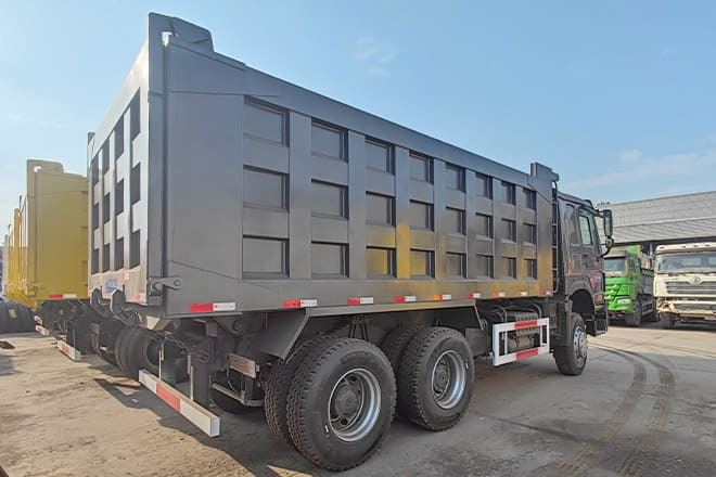 SINOTRUK Used Howo 10 Wheeler Tipper Truck Price for Sale in Nigeria - Istovarivač: slika 3 SINOTRUK Used Howo 10 Wheeler Tipper Truck Price for Sale in Nigeria - Istovarivač: slika 3