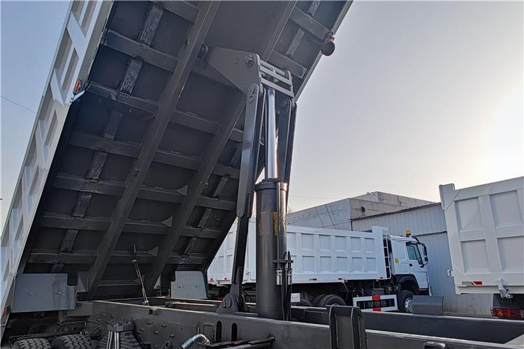 SINOTRUK Used Howo 430HP Dump Truck for Sale In Nigeria Lagos - Istovarivač: slika 5 SINOTRUK Used Howo 430HP Dump Truck for Sale In Nigeria Lagos - Istovarivač: slika 5