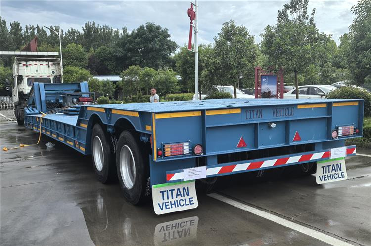TITAN 2 Axle 80 Ton Detachable Gooseneck Trailer for Sale In Nigeria - Niska poluprikolica za prevoz: slika 2 TITAN 2 Axle 80 Ton Detachable Gooseneck Trailer for Sale In Nigeria - Niska poluprikolica za prevoz: slika 2