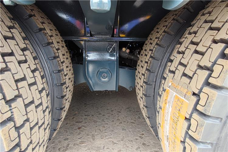 TITAN 4 Axle Low Loader Trailer for Sale In Jamaica - Niska poluprikolica za prevoz: slika 5 TITAN 4 Axle Low Loader Trailer for Sale In Jamaica - Niska poluprikolica za prevoz: slika 5