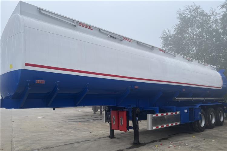 TITAN 45000 Liters Oil Tanker Trailer for Sale In Ghana - Poluprikolica cisterna: slika 3 TITAN 45000 Liters Oil Tanker Trailer for Sale In Ghana - Poluprikolica cisterna: slika 3