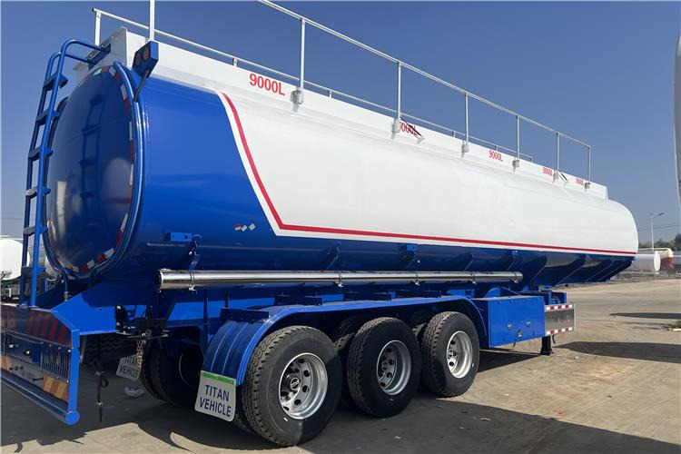TITAN 45000 Liters Oil Tanker Trailer for Sale In Ghana - Poluprikolica cisterna: slika 2 TITAN 45000 Liters Oil Tanker Trailer for Sale In Ghana - Poluprikolica cisterna: slika 2
