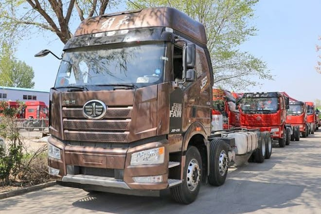 FAWA FAW Truck J6P New Model for Sale in Sierra Leone - Tegljač: slika 3 FAWA FAW Truck J6P New Model for Sale in Sierra Leone - Tegljač: slika 3