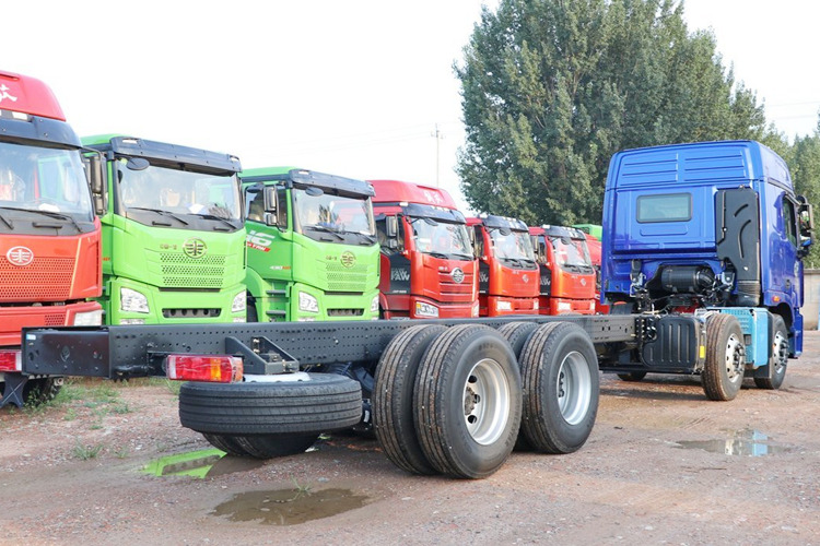 FOTON Foton 8x4 Tractor Head for Sale in Zambia - Tegljač: slika 5 FOTON Foton 8x4 Tractor Head for Sale in Zambia - Tegljač: slika 5