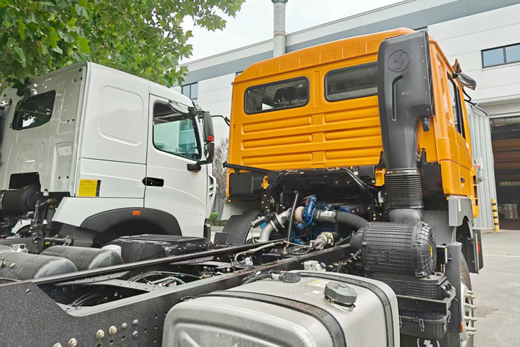 SHACMAN F3000 Shacman Truck Head for Sale in Saudi Arabia - Tegljač: slika 4 SHACMAN F3000 Shacman Truck Head for Sale in Saudi Arabia - Tegljač: slika 4