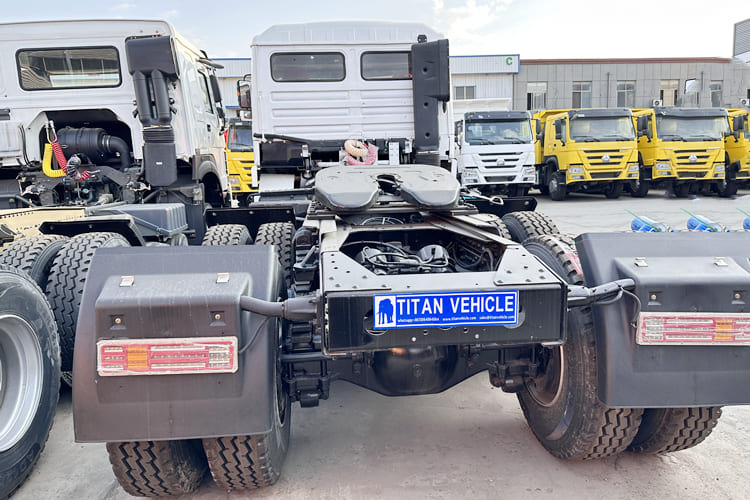 SHACMAN F3000 Shacman Truck Tractor for Sale in Nigeria - Tegljač: slika 2 SHACMAN F3000 Shacman Truck Tractor for Sale in Nigeria - Tegljač: slika 2