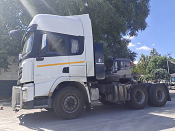 SHACMAN Shacman Truck Head for Sale in Namibia - Tegljač: slika 2 SHACMAN Shacman Truck Head for Sale in Namibia - Tegljač: slika 2