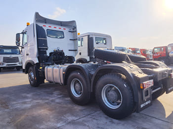 SINOTRUK 6x4 Howo Trucks for Sale in Nigeria - Tegljač: slika 3 SINOTRUK 6x4 Howo Trucks for Sale in Nigeria - Tegljač: slika 3