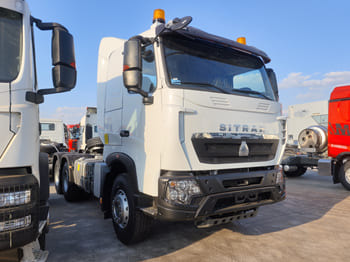 SINOTRUK 6x4 Howo Trucks for Sale in Nigeria - Tegljač: slika 2 SINOTRUK 6x4 Howo Trucks for Sale in Nigeria - Tegljač: slika 2