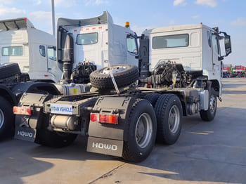 SINOTRUK 6x4 Sino Howo Truck for Sale in Sierra Leone - Tegljač: slika 2 SINOTRUK 6x4 Sino Howo Truck for Sale in Sierra Leone - Tegljač: slika 2