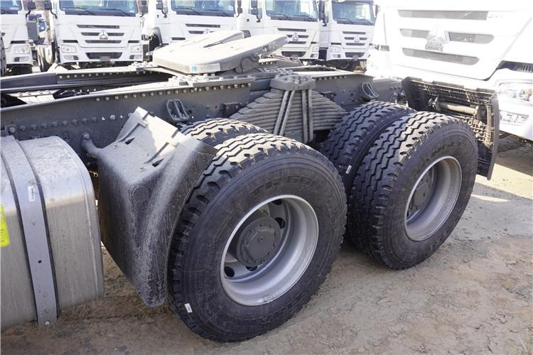 SINOTRUK Howo Truck Head Price 400HP for Sale In Guinea - Tegljač: slika 4 SINOTRUK Howo Truck Head Price 400HP for Sale In Guinea - Tegljač: slika 4