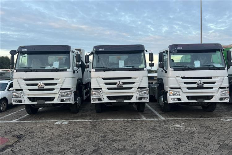 SINOTRUK Howo Truck Price - 400hp 10 Wheeler for Sale In Cameroon - Tegljač: slika 2 SINOTRUK Howo Truck Price - 400hp 10 Wheeler for Sale In Cameroon - Tegljač: slika 2