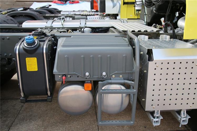 Sinotruk Used Sitrak 430 HP Truck Head for Sale In Ghana - Tegljač: slika 5 Sinotruk Used Sitrak 430 HP Truck Head for Sale In Ghana - Tegljač: slika 5