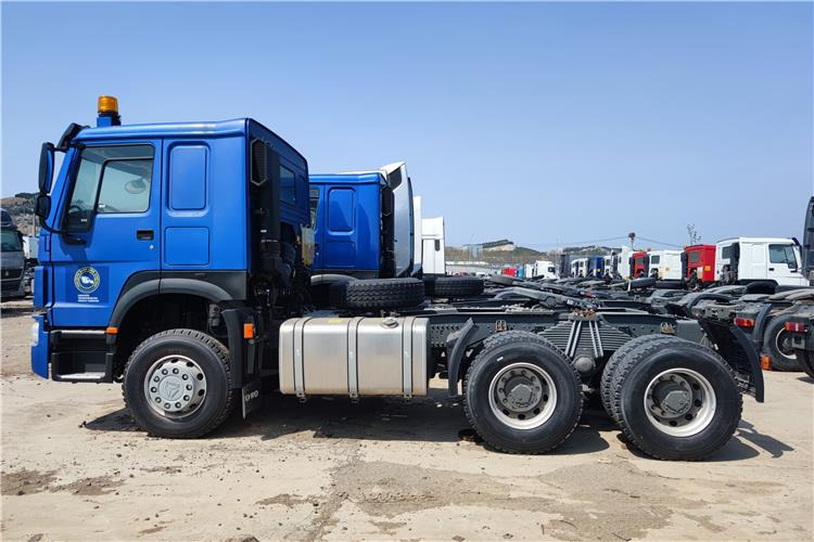 Sinotruk Used Howo 400hp 6x4 Truck Tractor for Sale In Nigeria - Tegljač: slika 2 Sinotruk Used Howo 400hp 6x4 Truck Tractor for Sale In Nigeria - Tegljač: slika 2