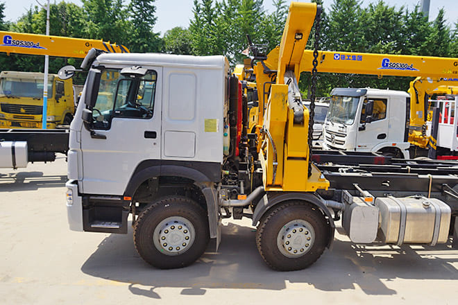 XCMG 20Ft Container Side Lift Truck for Sale in Guyana - Kamion za prevoz kontejnera/ Kamion sa promenjivim sandukom: slika 5 XCMG 20Ft Container Side Lift Truck for Sale in Guyana - Kamion za prevoz kontejnera/ Kamion sa promenjivim sandukom: slika 5