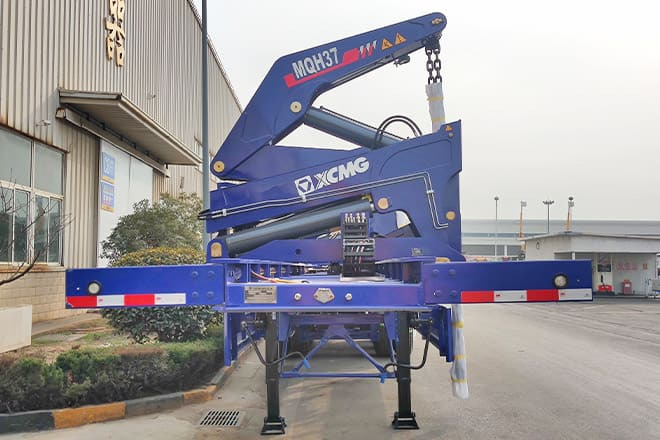 XCMG 40 Ft Container Side Loader Trailer for Sale in Papua New Guinea - Poluprikolica za prevoz kontejnera/ Poluprikolica sa promenjivim sandukom: slika 4 XCMG 40 Ft Container Side Loader Trailer for Sale in Papua New Guinea - Poluprikolica za prevoz kontejnera/ Poluprikolica sa promenjivim sandukom: slika 4