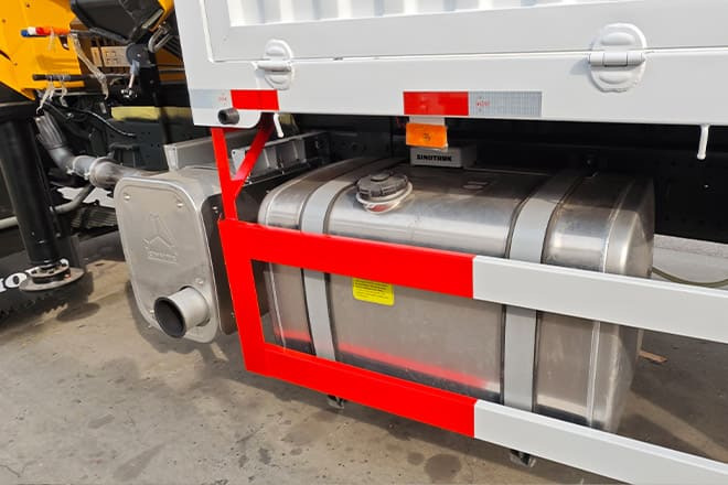 XCMG Folding Boom Truck Crane for Sale in Mexico - Kamion sa dizalicom: slika 5 XCMG Folding Boom Truck Crane for Sale in Mexico - Kamion sa dizalicom: slika 5