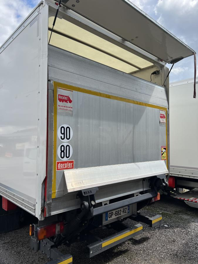 MAN TGS 18.360 - Kamion sa zatvorenim sandukom: slika 3 MAN TGS 18.360 - Kamion sa zatvorenim sandukom: slika 3