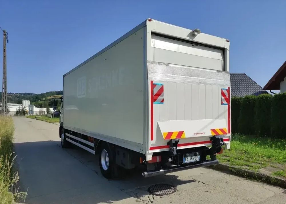 MAN TGM 15.290 kontener , winda - Kamion sa zatvorenim sandukom: slika 3 MAN TGM 15.290 kontener , winda - Kamion sa zatvorenim sandukom: slika 3