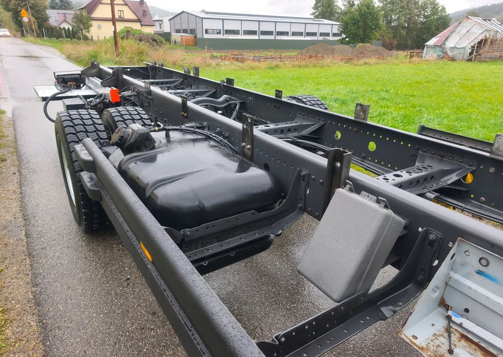 Mercedes-Benz Atego 1624 rama do zabudowy - Kamion sa golom šasijom i zatvorenom kabinom: slika 4 Mercedes-Benz Atego 1624 rama do zabudowy - Kamion sa golom šasijom i zatvorenom kabinom: slika 4