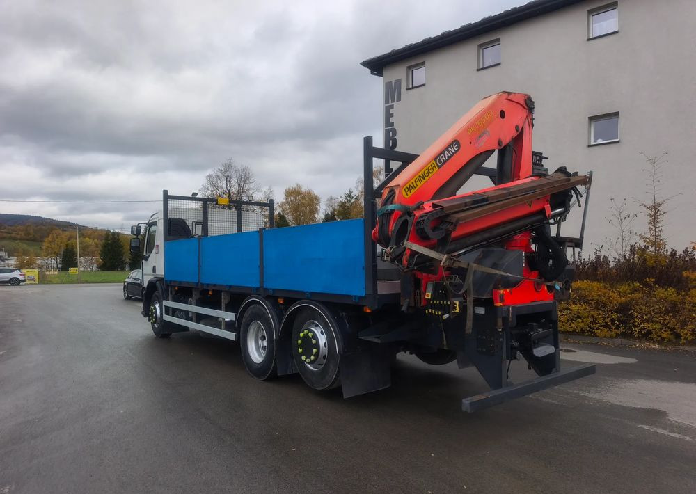 Renault D 26.320 6x2 podwozie do zabudowy - Kamion sa golom šasijom i zatvorenom kabinom: slika 4 Renault D 26.320 6x2 podwozie do zabudowy - Kamion sa golom šasijom i zatvorenom kabinom: slika 4