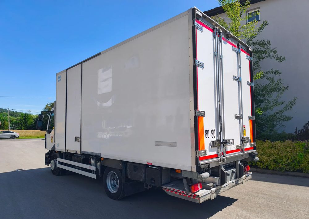 Renault GAMA D 12.210 chłodnia izoterma 14 palet poduszka - Hladnjača: slika 2 Renault GAMA D 12.210 chłodnia izoterma 14 palet poduszka - Hladnjača: slika 2