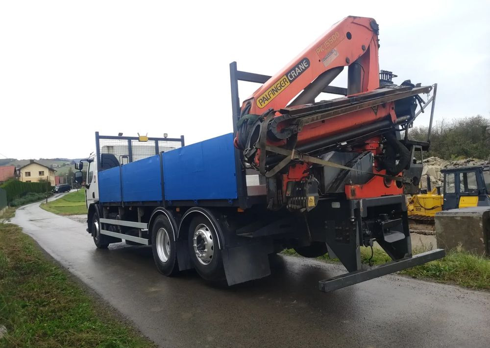 Renault Gama D 26.320 skrzynia hds palfinger PK15500 - Kamion sa dizalicom, Kamion sa tovarnim sandukom: slika 4 Renault Gama D 26.320 skrzynia hds palfinger PK15500 - Kamion sa dizalicom, Kamion sa tovarnim sandukom: slika 4