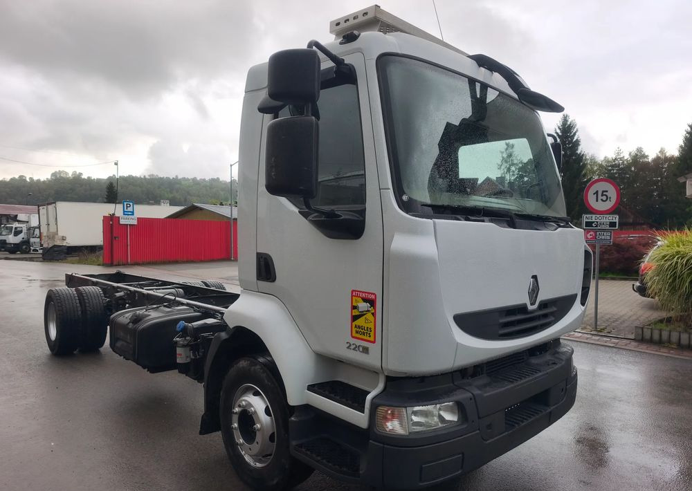 Renault Midlum 220.14 220.16 rama do zabudowy poduszka - Kamion sa golom šasijom i zatvorenom kabinom: slika 2 Renault Midlum 220.14 220.16 rama do zabudowy poduszka - Kamion sa golom šasijom i zatvorenom kabinom: slika 2