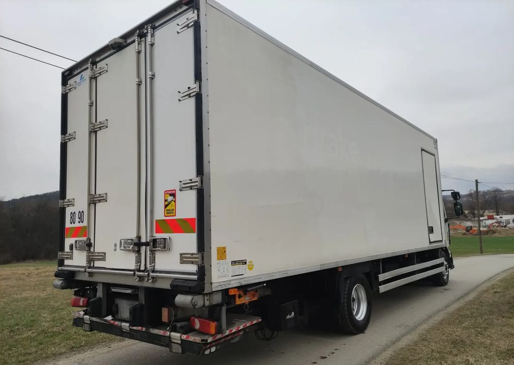Renault Midlum 270.16 Dxi rama do zabudowy poduszka blokada klima 8 biegów - Kamion sa golom šasijom i zatvorenom kabinom: slika 4 Renault Midlum 270.16 Dxi rama do zabudowy poduszka blokada klima 8 biegów - Kamion sa golom šasijom i zatvorenom kabinom: slika 4