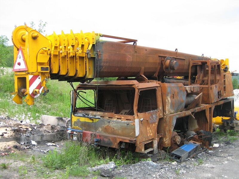 Liebherr LTM 1090/2 for parts - Pokretni kran: slika 1 Liebherr LTM 1090/2 for parts - Pokretni kran: slika 1