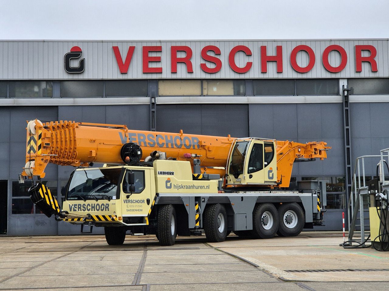 Liebherr Liebherr LTM 1120-4.1 - Autokran za sve terene: slika 1 Liebherr Liebherr LTM 1120-4.1 - Autokran za sve terene: slika 1