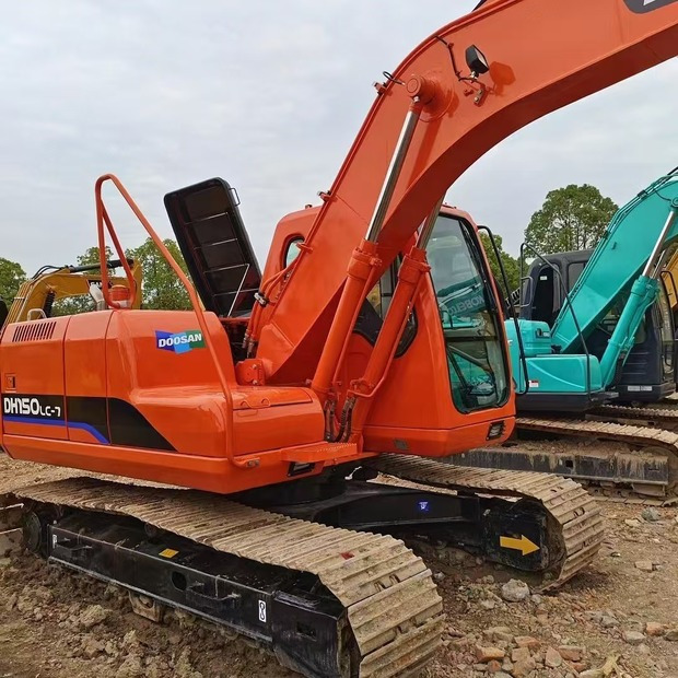 Bager guseničar 2023 Doosan DH150: slika 11