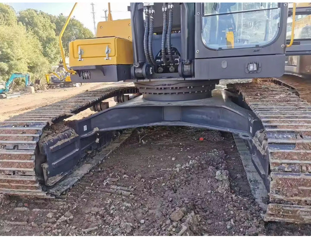 Bager guseničar 2023 Volvo EC360: slika 12