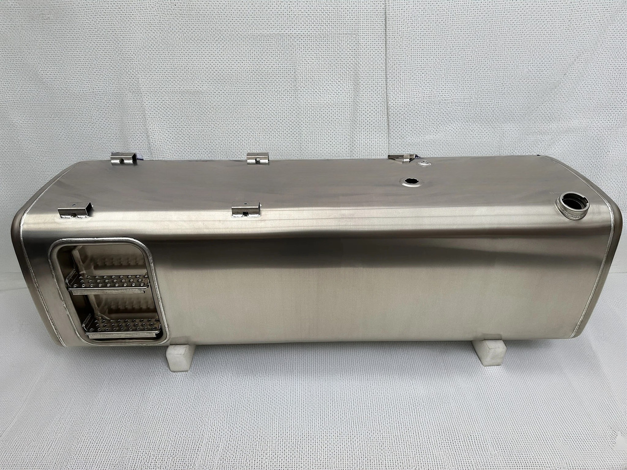 DAF - Rezervoar za gorivo: slika 1 DAF - Rezervoar za gorivo: slika 1