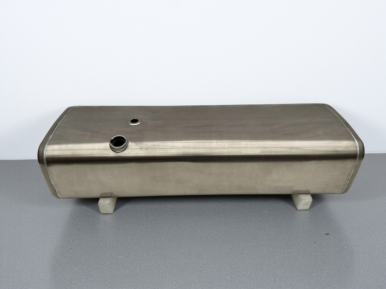 IVECO - Rezervoar za gorivo: slika 1 IVECO - Rezervoar za gorivo: slika 1