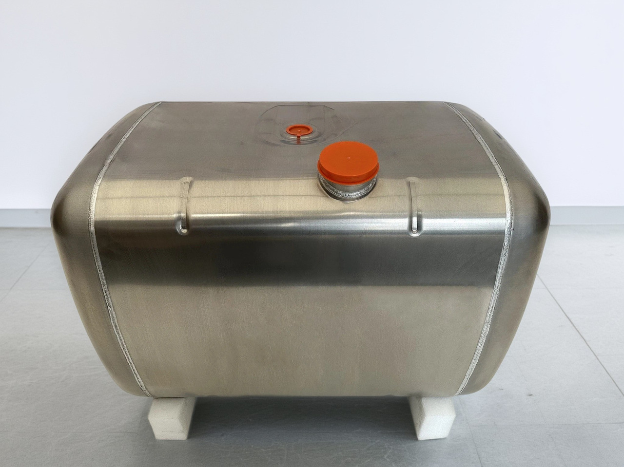 MERCEDES-BENZ  - Rezervoar za gorivo: slika 1 MERCEDES-BENZ  - Rezervoar za gorivo: slika 1