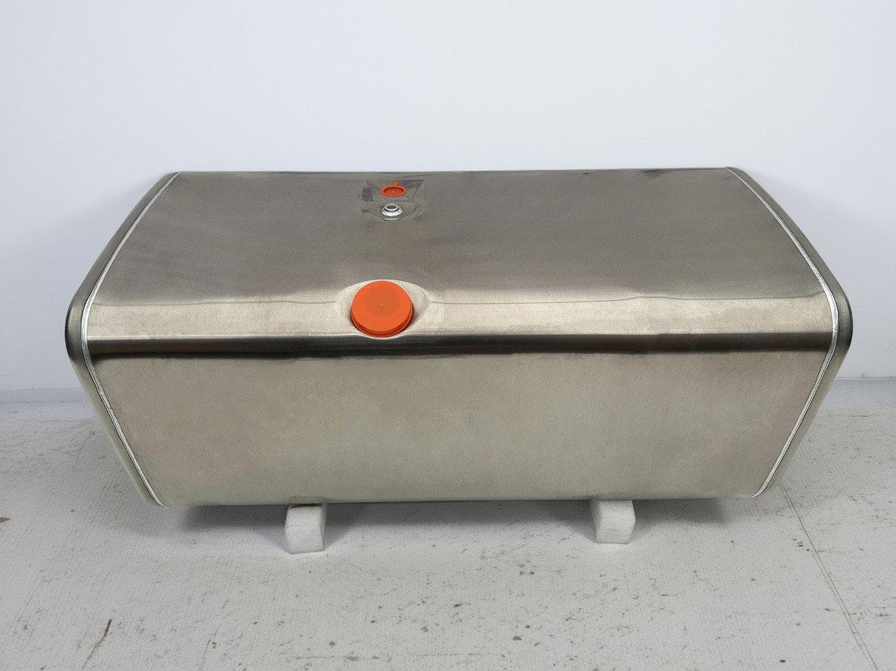 SCANIA - Rezervoar za gorivo: slika 1 SCANIA - Rezervoar za gorivo: slika 1