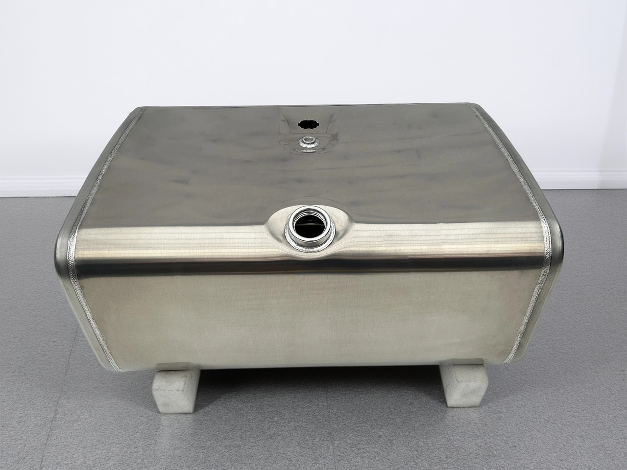 SCANIA - Rezervoar za gorivo: slika 1 SCANIA - Rezervoar za gorivo: slika 1