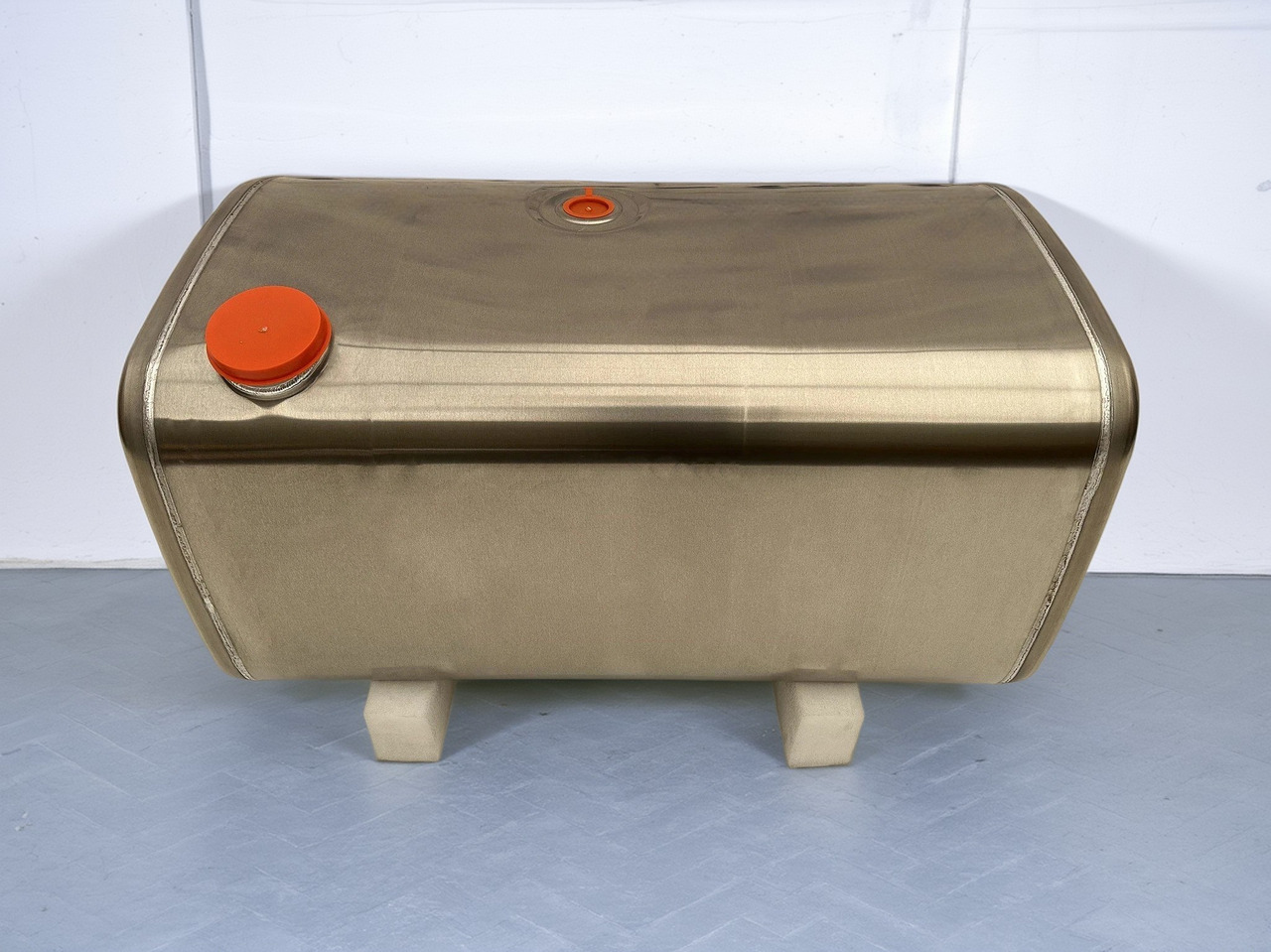 VOLVO - Rezervoar za gorivo: slika 1 VOLVO - Rezervoar za gorivo: slika 1