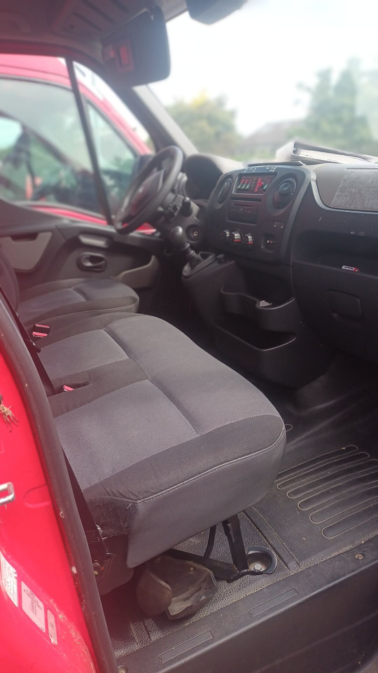 A vendre RENAULT MASTER année 2012. - Vozilo hitne pomoći: slika 5 A vendre RENAULT MASTER année 2012. - Vozilo hitne pomoći: slika 5
