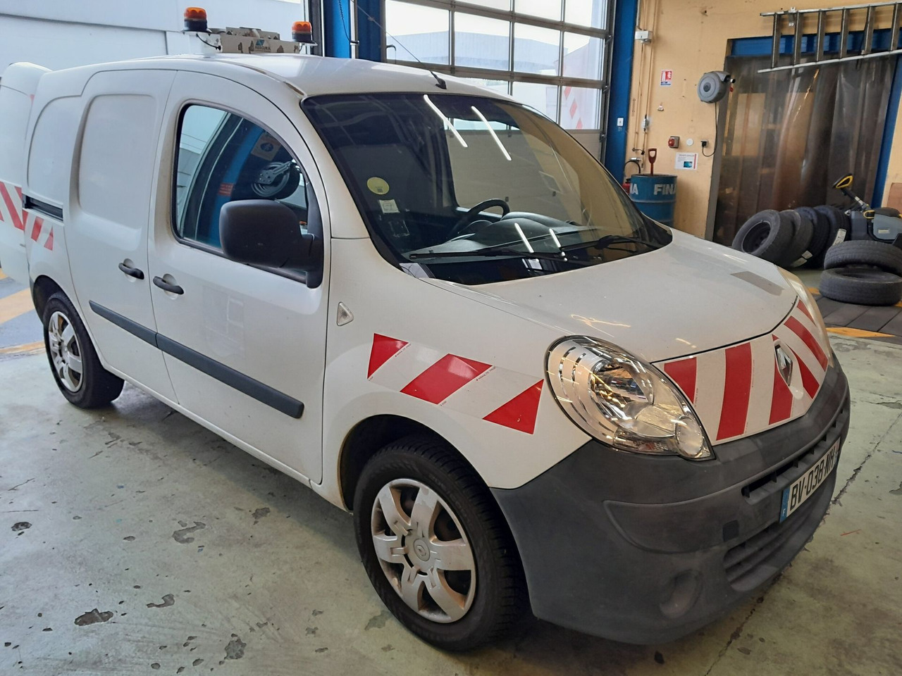 Renault Kangoo Express Grand Confort Dci85, 322 000 km - Druga mašina: slika 1 Renault Kangoo Express Grand Confort Dci85, 322 000 km - Druga mašina: slika 1