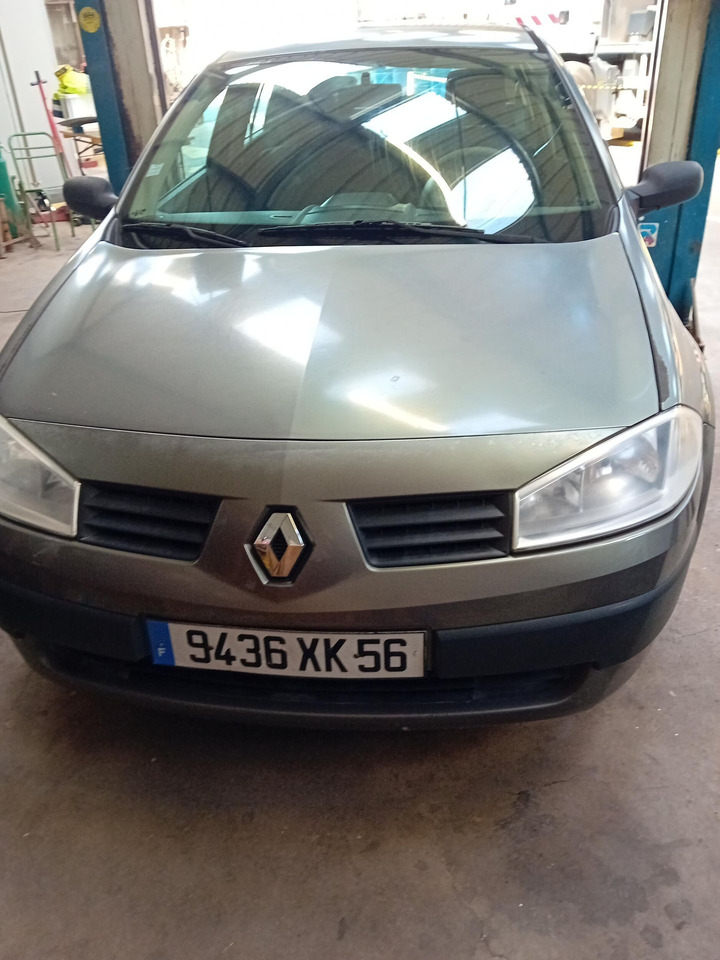 Renault Mégane 2 1.4l 6cv fiscaux 82 cv DIN - Hečbek: slika 5 Renault Mégane 2 1.4l 6cv fiscaux 82 cv DIN - Hečbek: slika 5