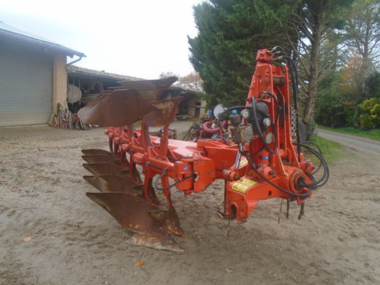 Kuhn VARIMASTER 180 - Plug: slika 4 Kuhn VARIMASTER 180 - Plug: slika 4