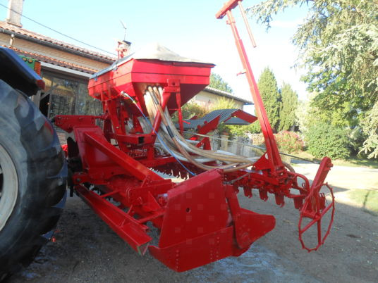 Kverneland DAS + Kverneland herse rotative - Kombinovana mašina za setvu: slika 4 Kverneland DAS + Kverneland herse rotative - Kombinovana mašina za setvu: slika 4