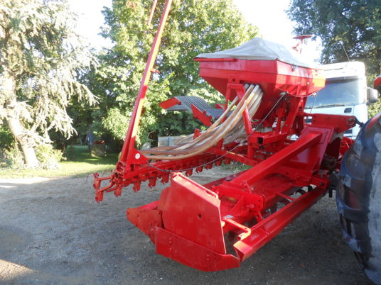 Kverneland DAS + Kverneland herse rotative - Kombinovana mašina za setvu: slika 3 Kverneland DAS + Kverneland herse rotative - Kombinovana mašina za setvu: slika 3