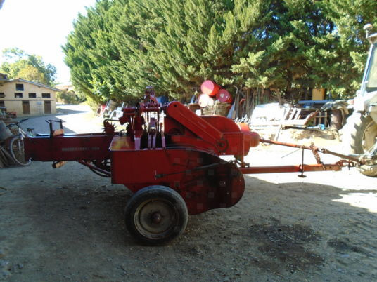 Massey Ferguson 10-8 - Balirka za kockaste bale: slika 3 Massey Ferguson 10-8 - Balirka za kockaste bale: slika 3