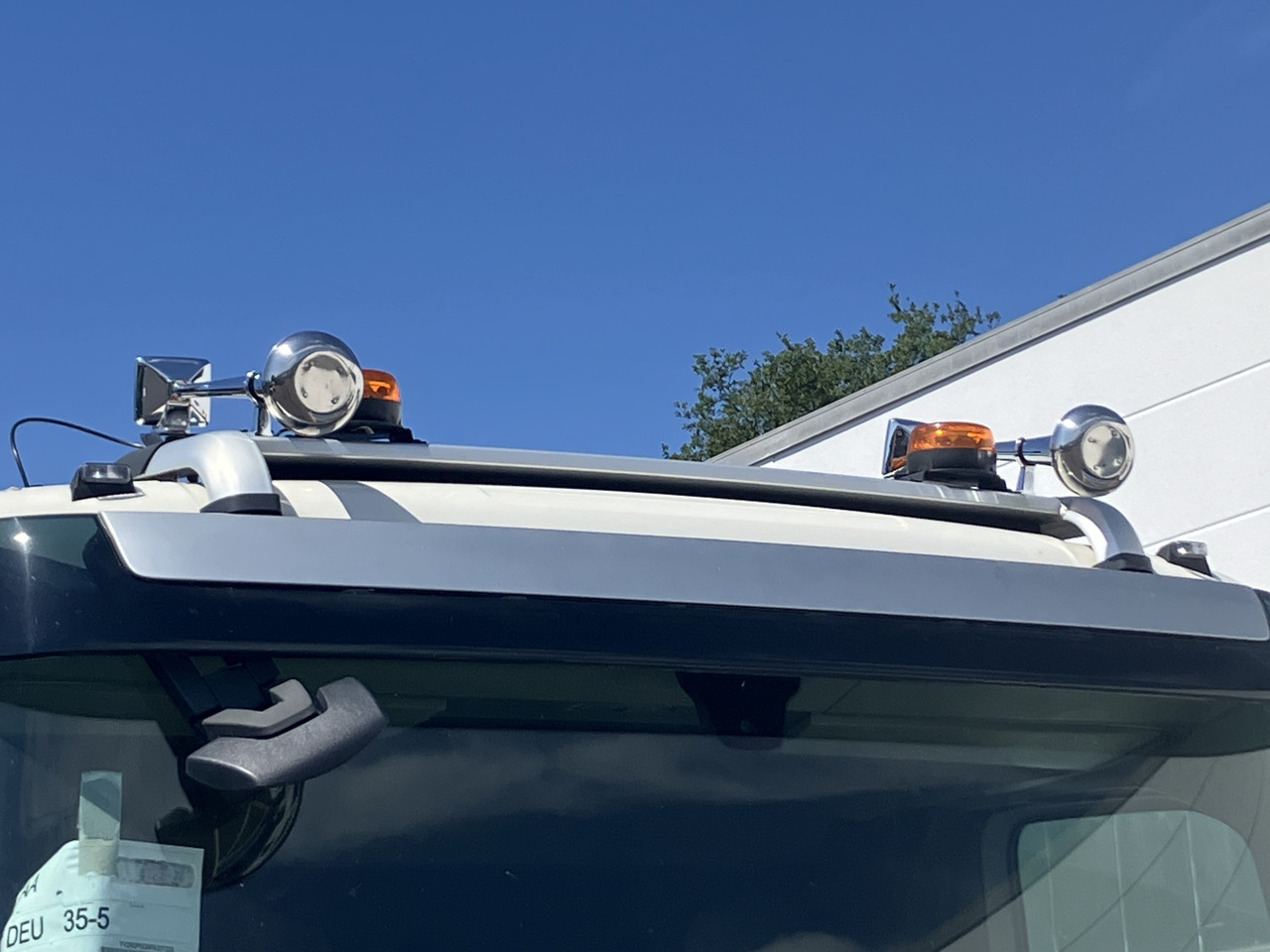 VOLVO FH16 750 8x4 Chassis - Kamion sa golom šasijom i zatvorenom kabinom: slika 4 VOLVO FH16 750 8x4 Chassis - Kamion sa golom šasijom i zatvorenom kabinom: slika 4